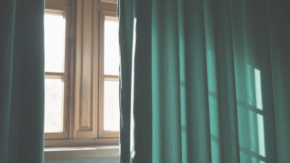 Materiał velvet na zasłony – luksus i elegancja w każdym wnętrzu